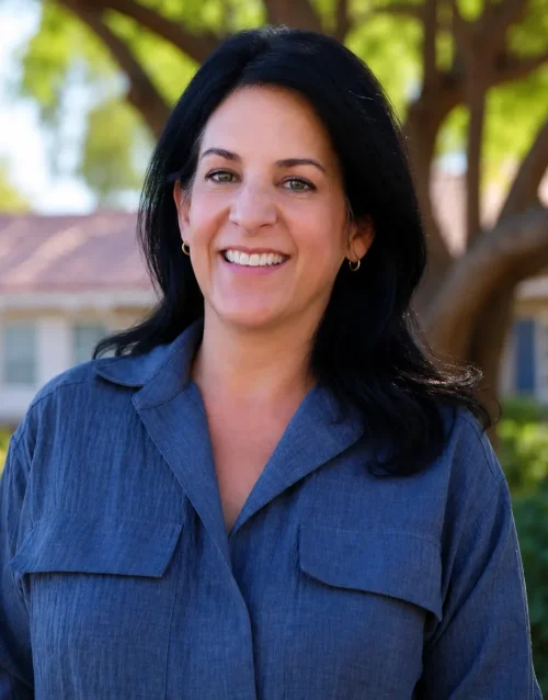 Dr. Stephanie Holland